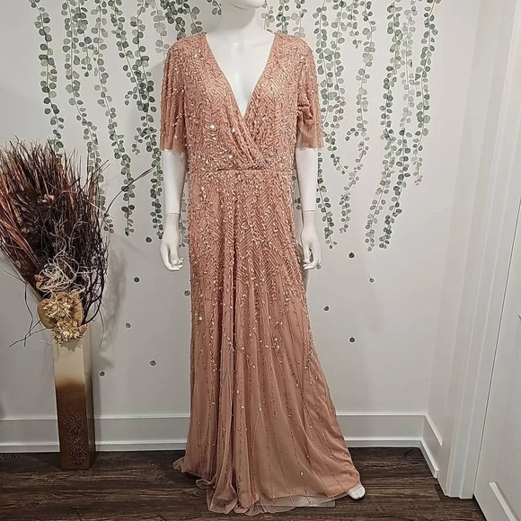 Mac Duggal EMBELLISHED FLUTTER SLEEVE GOWN Sz 14 - Picture 3 of 10